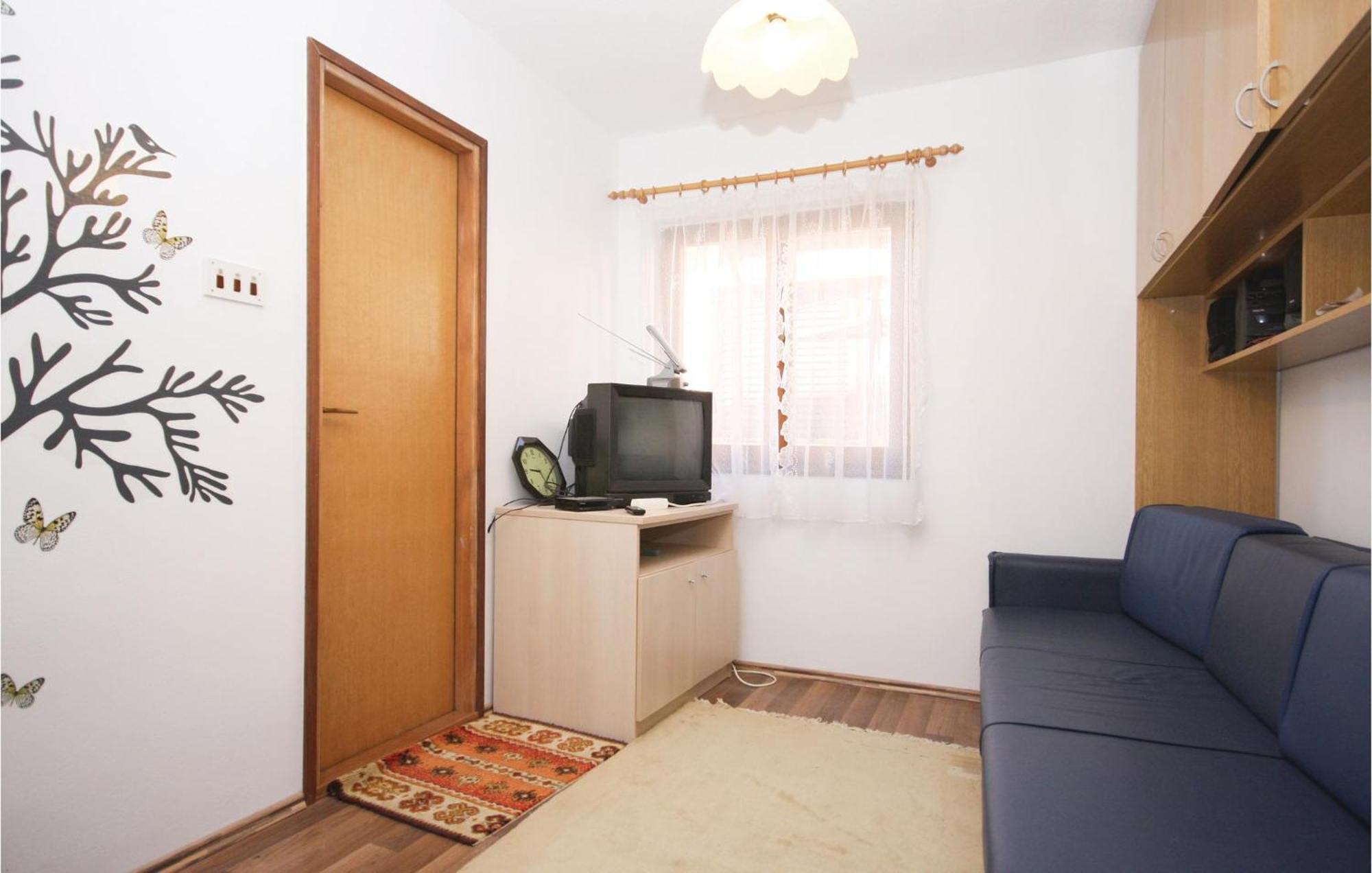 Amazing Apartment In Pavicini With Kitchen Luaran gambar
