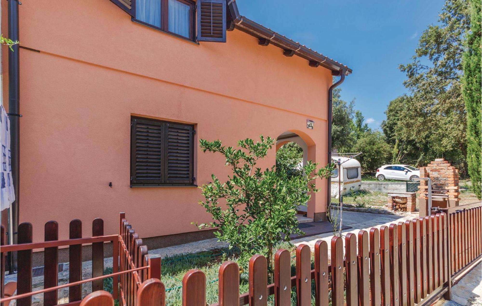 Amazing Apartment In Pavicini With Kitchen Luaran gambar